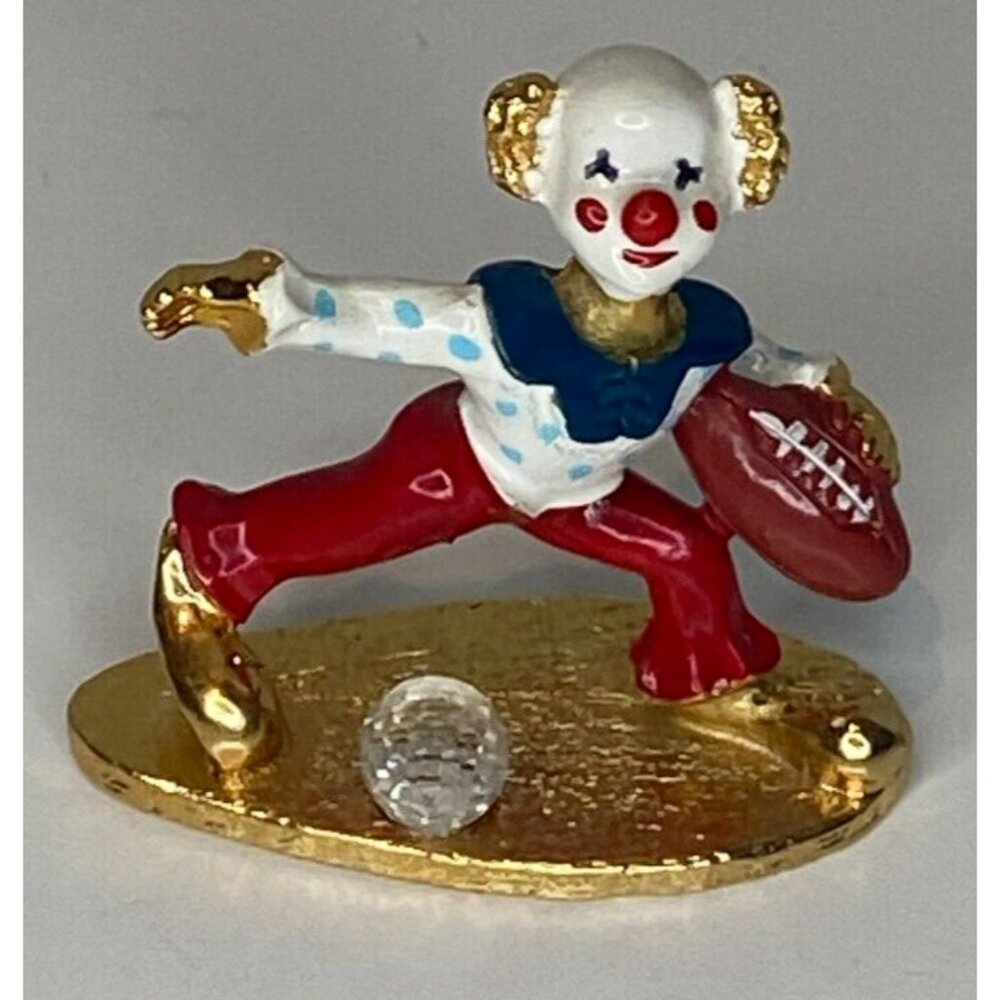 SPOONTIQUES CLOWN WITH FOOTBALL KM1402